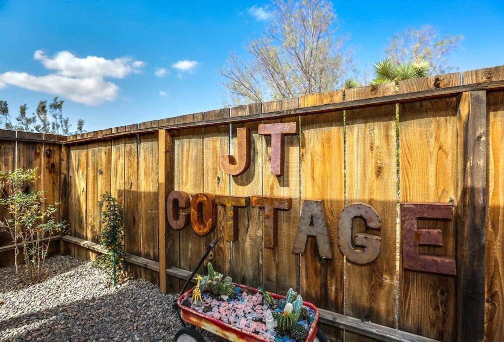 Jt Cottage Yucca Valley Exteriér fotografie